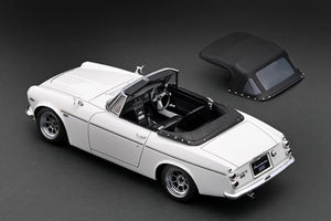 ignition 1/18 DATSUN Fairlady 2000 (SR311) White IG 2713