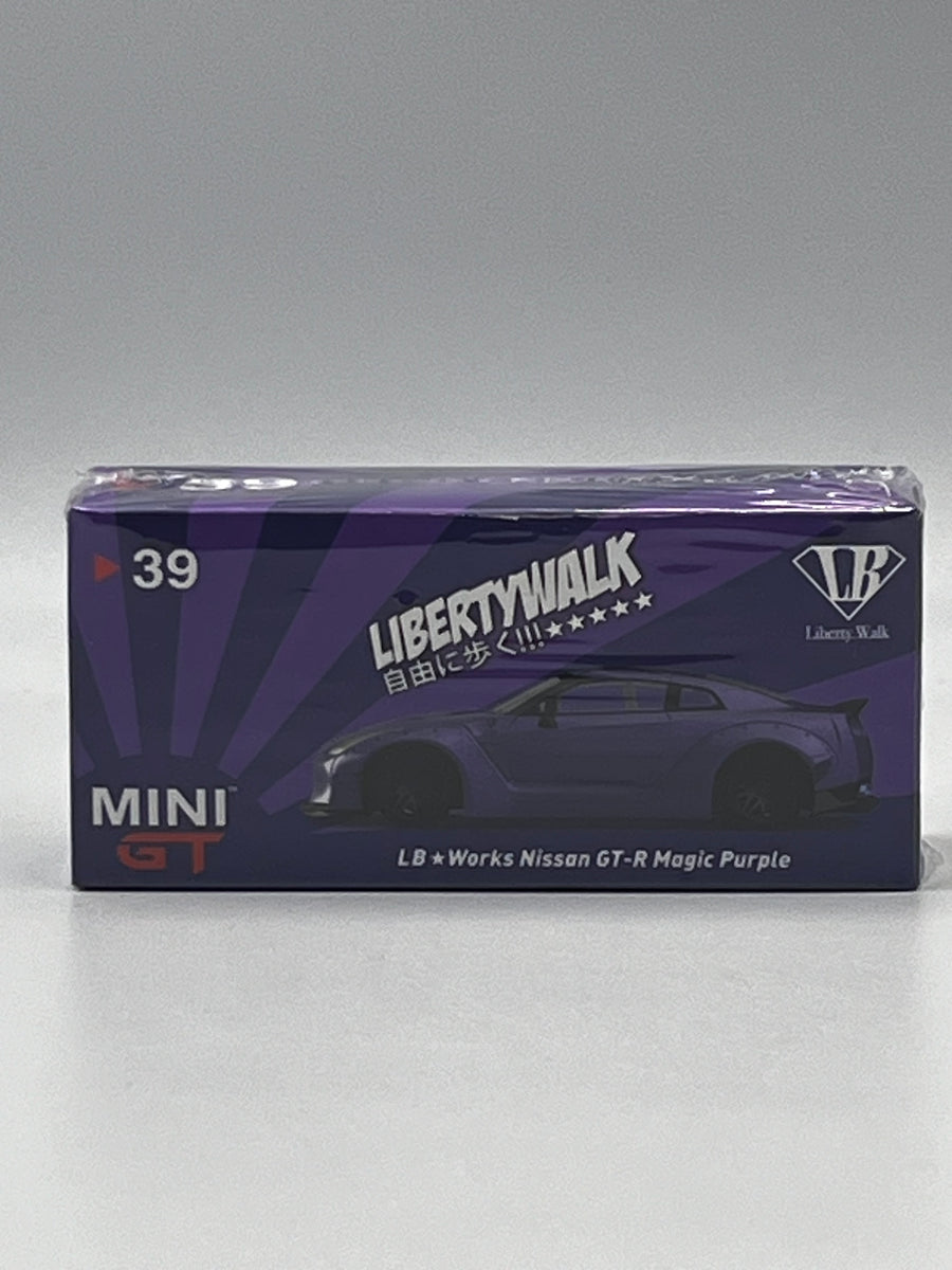 LIBERTYWALK Nissan GT-R Magic Purple