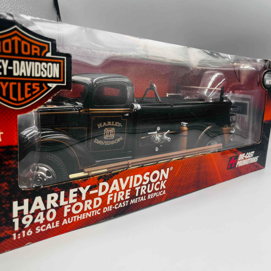 HARLEY-DAVIDSON 1940 FORD FIRE TRUCK 1/16scale LDP-77001-08 DIE-CAST